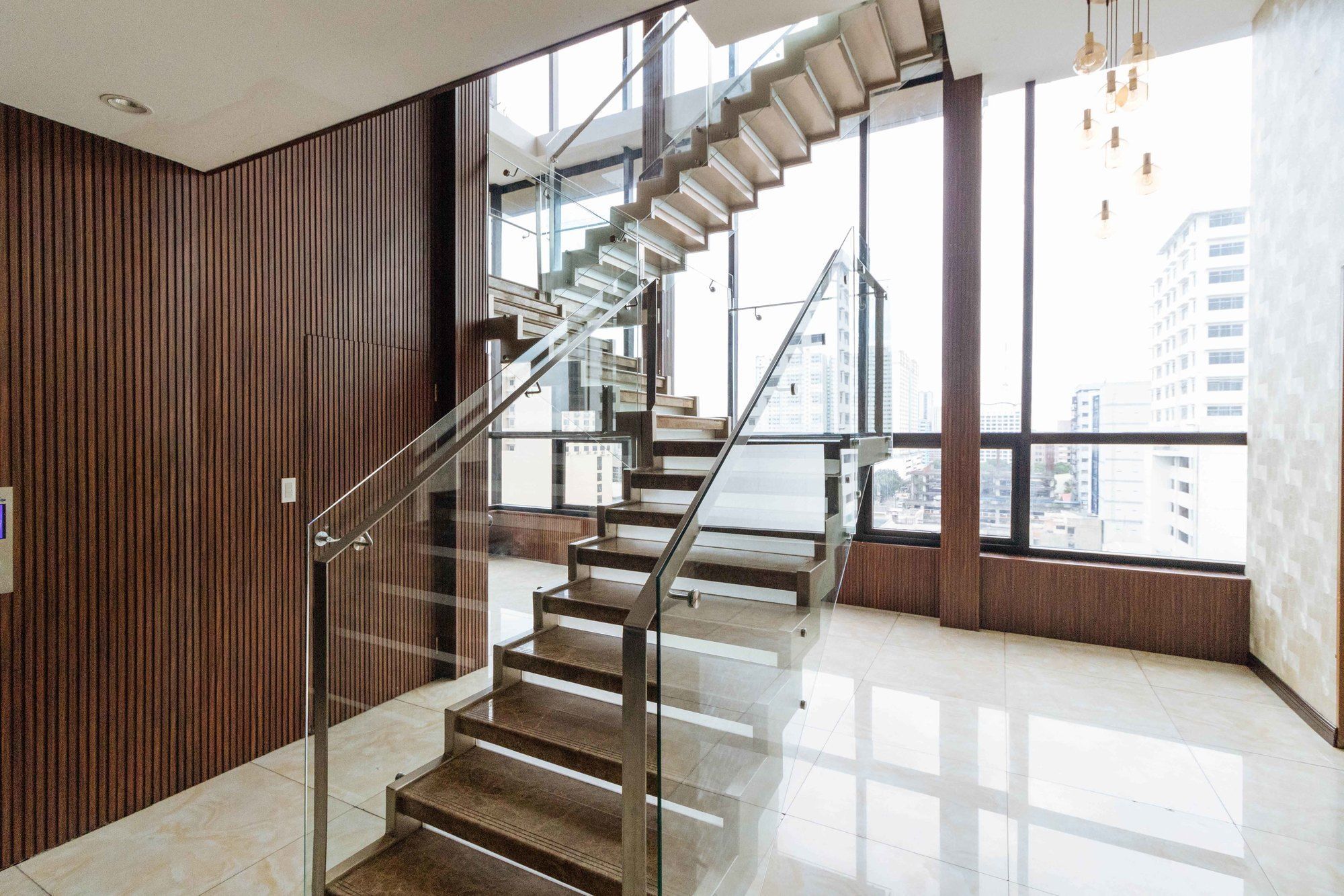 Reddoorz Premium @ South Triangle Кесон-Сити Экстерьер фото